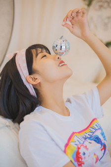 《天坑鹰猎》电视剧